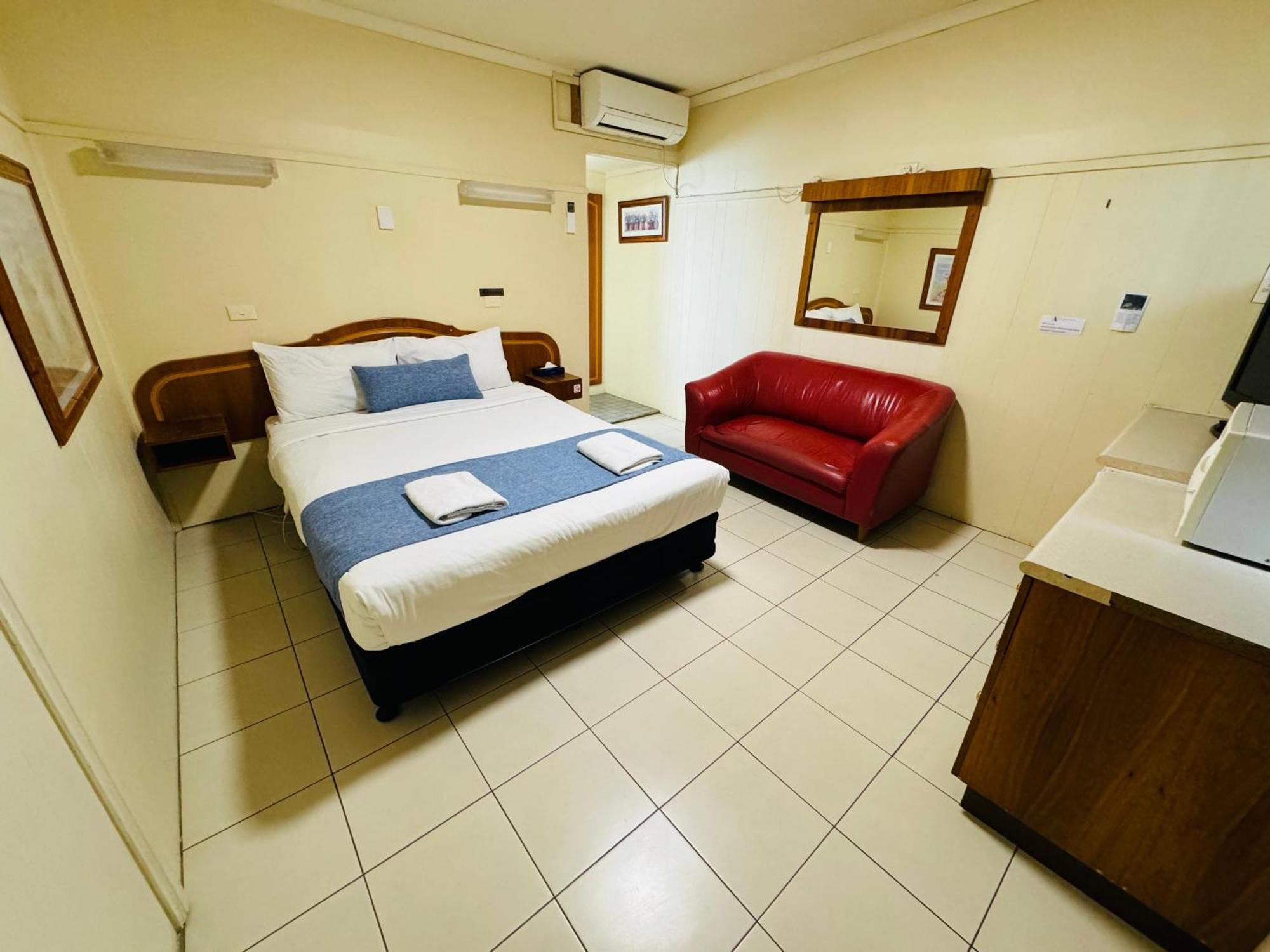 Ardeanal Motel West Wyalong Extérieur photo