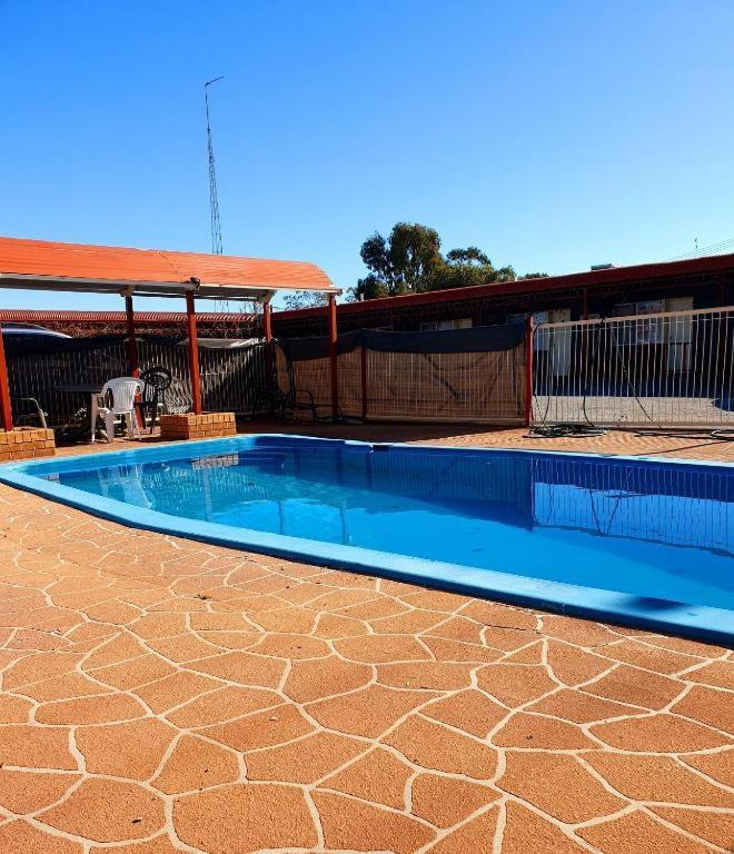 Ardeanal Motel West Wyalong Extérieur photo